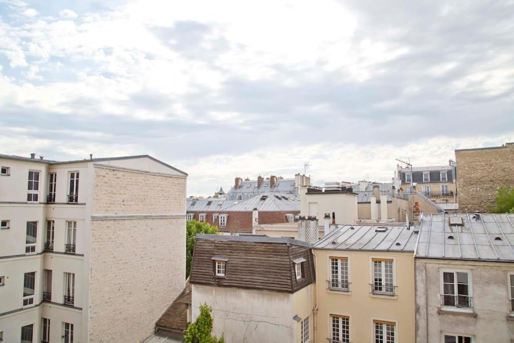 Trendy Familly In Mouffetard Apartment
